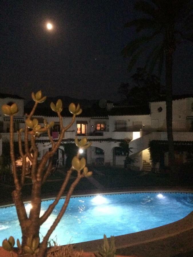 Апартаменты Oasis Дения Экстерьер фото